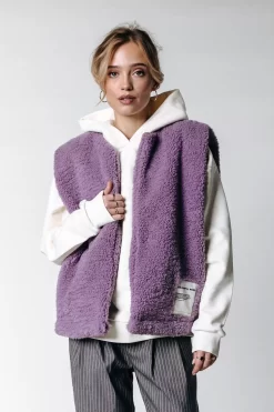 Yoni Teddy Gilet | Light Lilac | Colourful Rebel Online