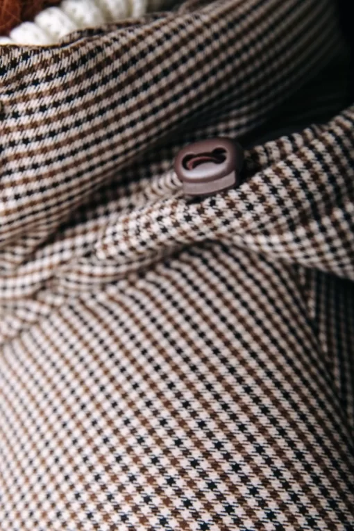 Zya Dogtooth Cropped Puffer | Brown | Colourful Rebel Hot